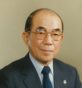 2代目社長 辻󠄀本 治男