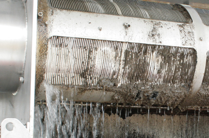 脱水機本体（濃縮部）