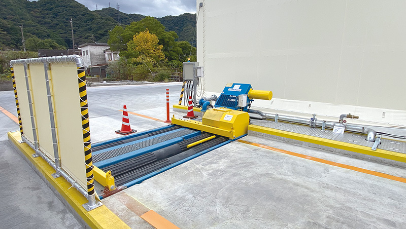 セメント工場における作業車両の洗浄設備